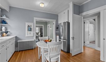 75 Ayrault St 1, Newport, RI 02840