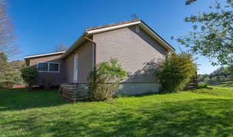 762 George Eggers Rd, Banner Elk, NC 28604