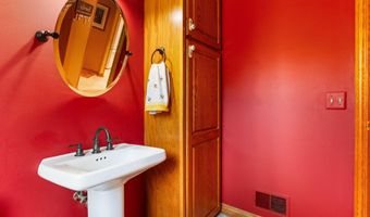 9774 68th Ave, Allendale, MI 49401