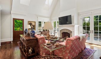 2 Settlers Trl 3, Darien, CT 06820