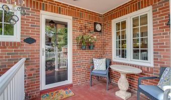 1210 McKinley Blvd, Alton, IL 62002