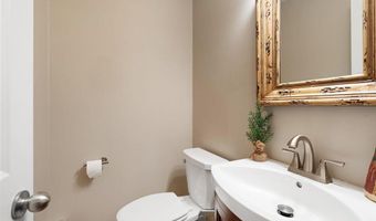 701 4th St SW, Austin, MN 55912