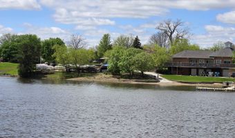 1955 N Stillwater Rd, Arlington Heights, IL 60004