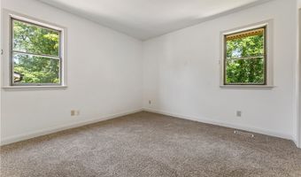 20 Munster Dr, Bella Vista, AR 72715