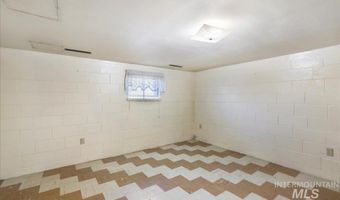 560 Oakley Ave, Burley, ID 83318