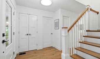 4908 WOODLAND Way, Annandale, VA 22003