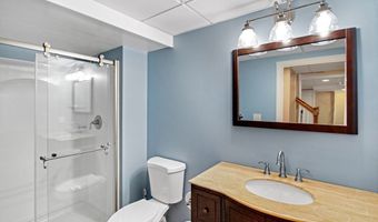 585 Chestnut St, Ashland, MA 01721