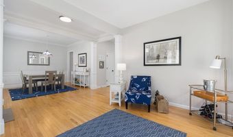 61 Schooner Cove Ln, Narragansett, RI 02882