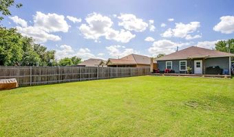 1105 S Fannin St, Alvarado, TX 76009