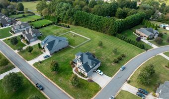 153 Caudle Meadows Dr, Advance, NC 27006