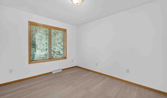 626 Samuel Dr, Madison, WI 53717
