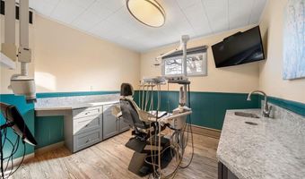 407 NW Lincoln St, Adams, MN 55909