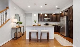 42143 PIEBALD Sq, Aldie, VA 20105