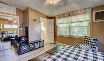681 Stevens St, Bristol, CT 06010
