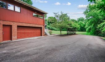 7460 Fair Oaks Dr, Amberley, OH 45237