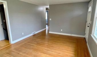 30 Althea Dr, Cranston, RI 02920