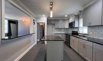 2810 GREEN St, Claymont, DE 19703