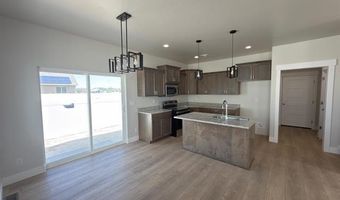 1018 Alpine Ave, Chubbuck, ID 83202