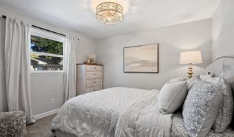 3313 S WEBSTER Ave, Allouez, WI 54301