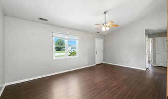806 Deer Ridge Xing, Auburn, IN 46706