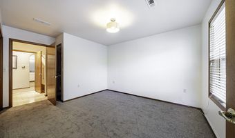 833 Cobblestone Ct, Ashland, OR 97520