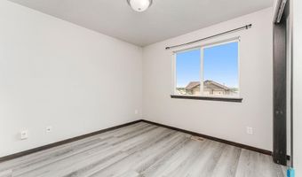 48 N 6th St, Baltic, SD 57003