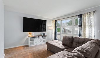 422 W Ctr, Alma, MI 48801