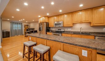 149 E 75th St, Anderson, IN 46013