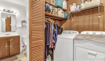18 Leisure Mountain Rd, Asheville, NC 28804