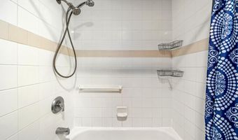 214 Kauhaa St, Kihei, HI 96753