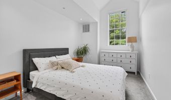 6862 BRINDLE HEATH Way #202, Alexandria, VA 22315
