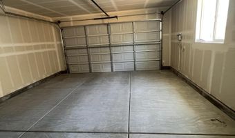576 Country Hollow Dr, Fernley, NV 89408