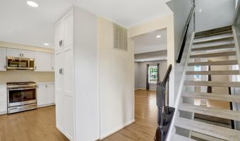 6063 HYDRANGEA Dr, Alexandria, VA 22310