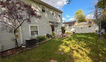 425 Southward Dr, Austintown, OH 44515