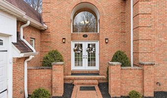 309 High Blf, Aurora, OH 44202