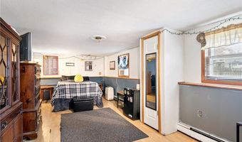 47 Allston Ave, Middletown, RI 02842