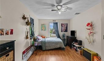 16 Spectacle Ave, Warwick, RI 02888