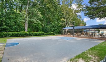 765 Falls Landing Ct, Alpharetta, GA 30022