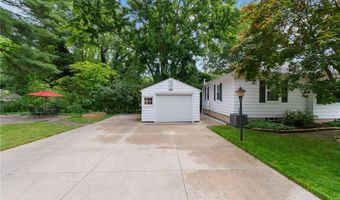 1923 Auten Dr, Akron, OH 44320