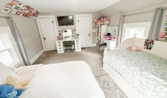 726 N Jackson St, Auburn, IN 46706