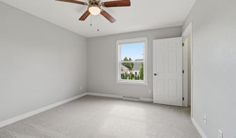 4717 N TANGLEWOOD Dr, Appleton, WI 54913