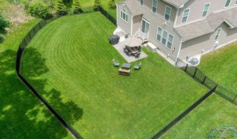 33 S Crossing Way, Bethel, CT 06801