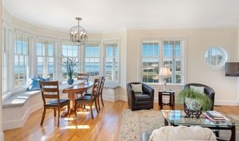 591 Ocean Ave, Newport, RI 02840