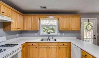 3347 Mcever Park, Acworth, GA 30101