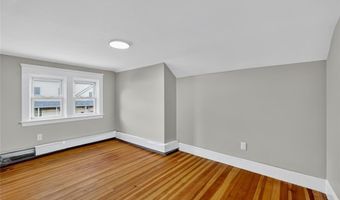 112 Villa Ave, Cranston, RI 02905