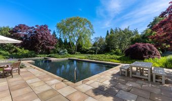 24 Sarahs Path, Amagansett, NY 11930