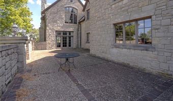 879 N 200 Rd, Baldwin City, KS 66006