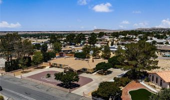 19082 Tecumseh Rd, Apple Valley, CA 92307