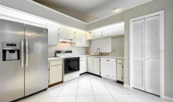 623 RED OAK Cir 121, Altamonte Springs, FL 32701