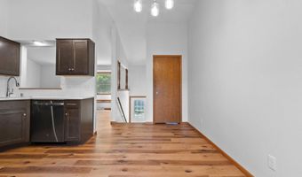 3024 E FOREST St, Appleton, WI 54915